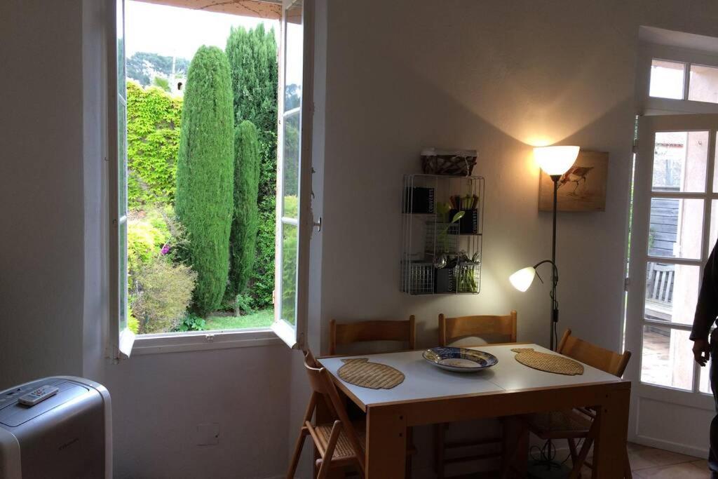 Appartement A 100 M Du Village De بوركيرول المظهر الخارجي الصورة